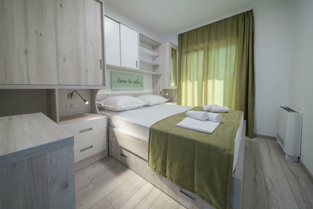 Apartmani Spiline - Mia Baška Voda Exterior foto